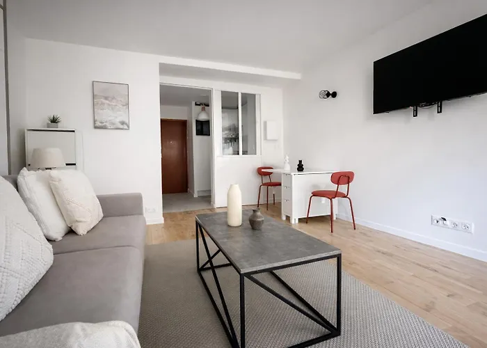 Elegant Au 15eme Appartement *